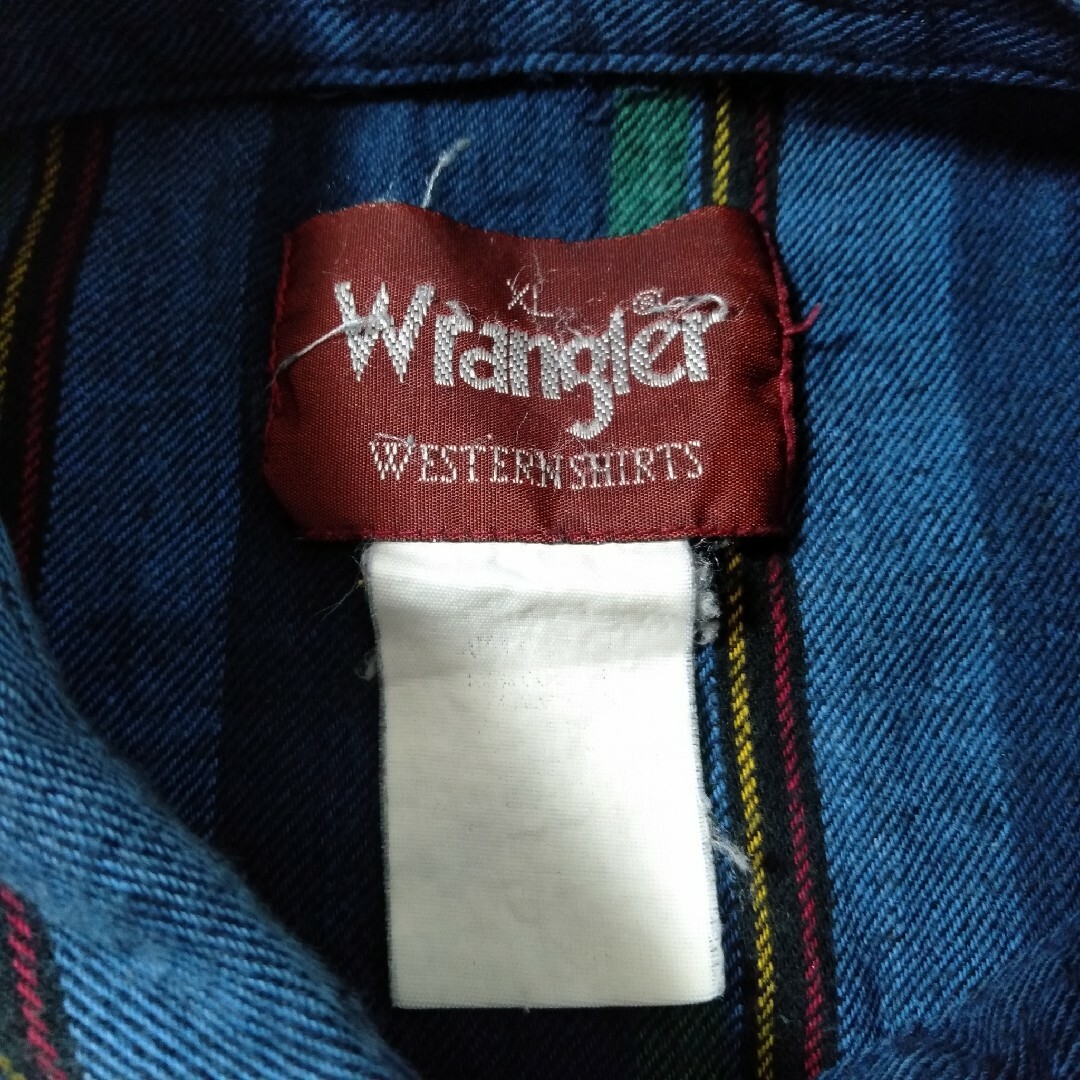 Wrangler(ラングラー)の【Wrangler ウエスタンシャツ XL ダークカラー 海外古着 A653 メンズのトップス(シャツ)の商品写真