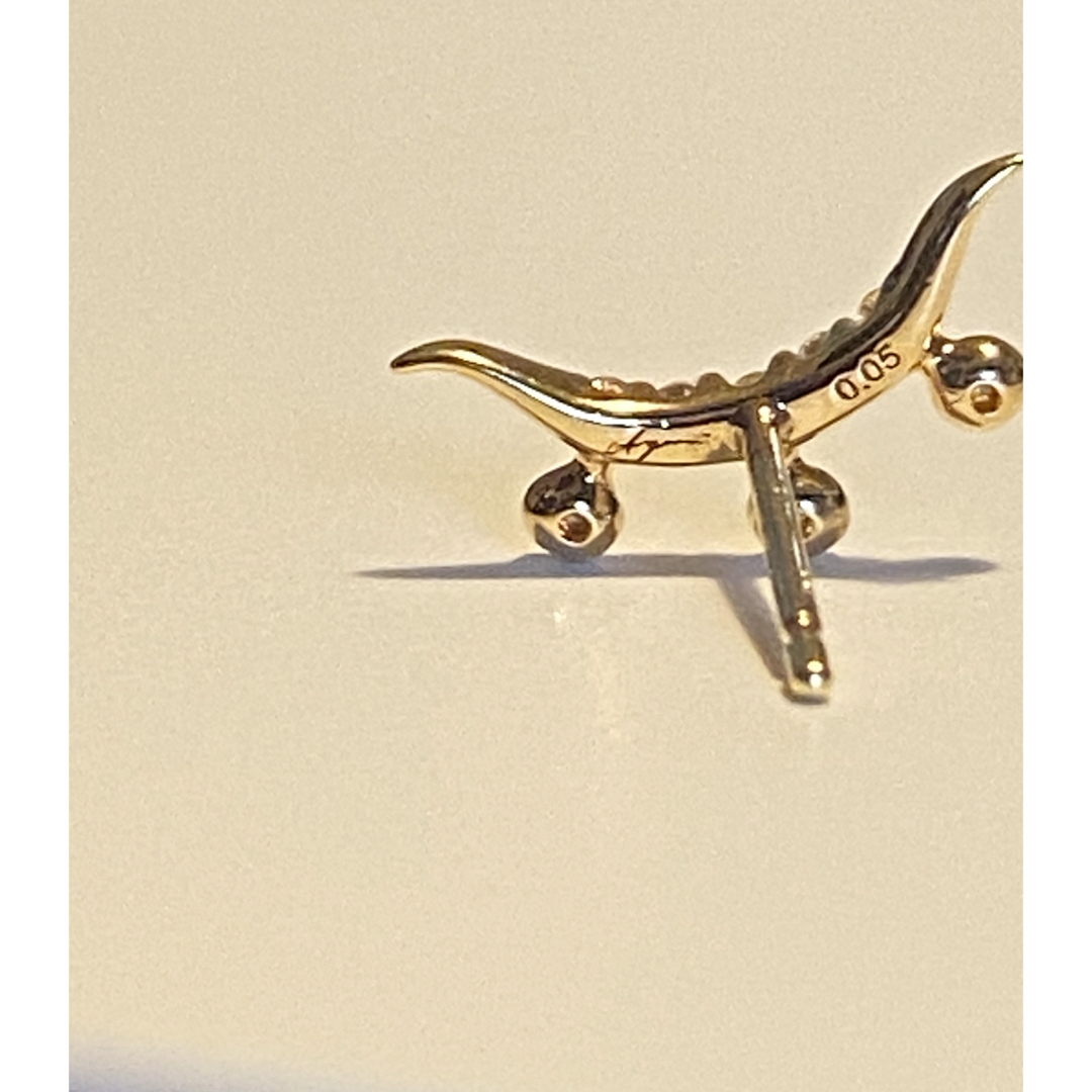 アヤミジュエリー　k18 恐竜　ダイヤピアス　片耳 レディースのアクセサリー(ピアス)の商品写真