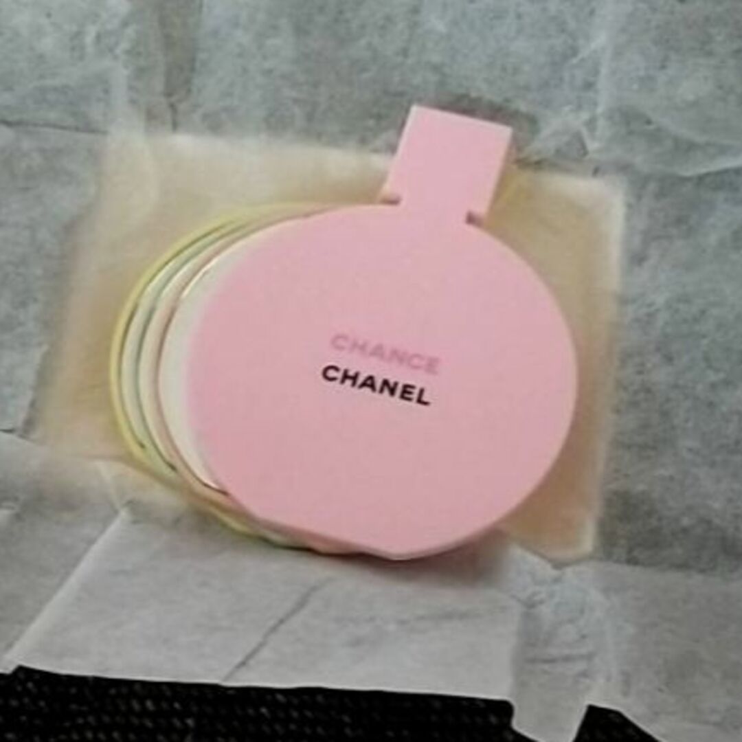 CHANEL(シャネル)の[新品未使用]シャネル ノベルティ ミラー レディースのファッション小物(ミラー)の商品写真