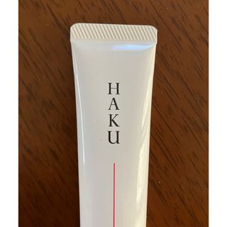 ハク(HAKU（SHISEIDO）)のHAKU  美白美容液ファンデ　オークル30 新品未使用(ファンデーション)