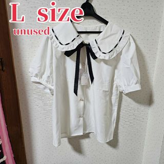 シマムラ(しまむら)のunused white×black ribbon blouse large(シャツ/ブラウス(半袖/袖なし))