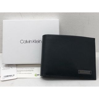 カルバンクライン(Calvin Klein)のCalvin Klein(カルバンクライン) SMOOTH W PLAQUE 5 CC COIN 二つ折り財布 ブラック / K50K504299 【C0812-007】(折り財布)