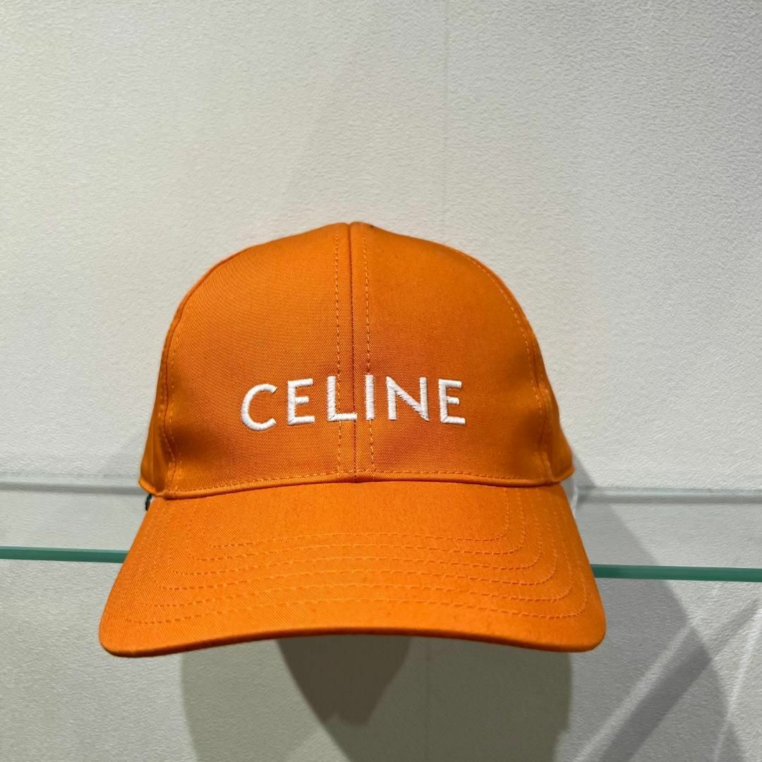 celine(セリーヌ)の【国内販売終了限定モデル／新品】CELINE ロゴキャップ オレンジ  Sサイズ レディースの帽子(キャップ)の商品写真