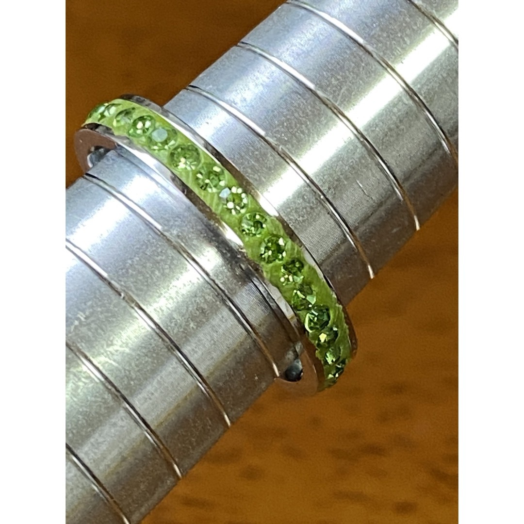 ペリドット風ジルコニアfull eternityステンレスring22号 メンズのアクセサリー(リング(指輪))の商品写真
