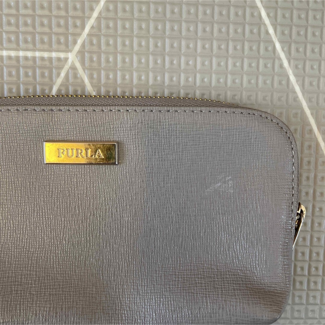 Furla(フルラ)のフルラ　ミニポーチ　小物入れ　サフィアーノレザー　グレージュ　FURLA レディースのファッション小物(ポーチ)の商品写真