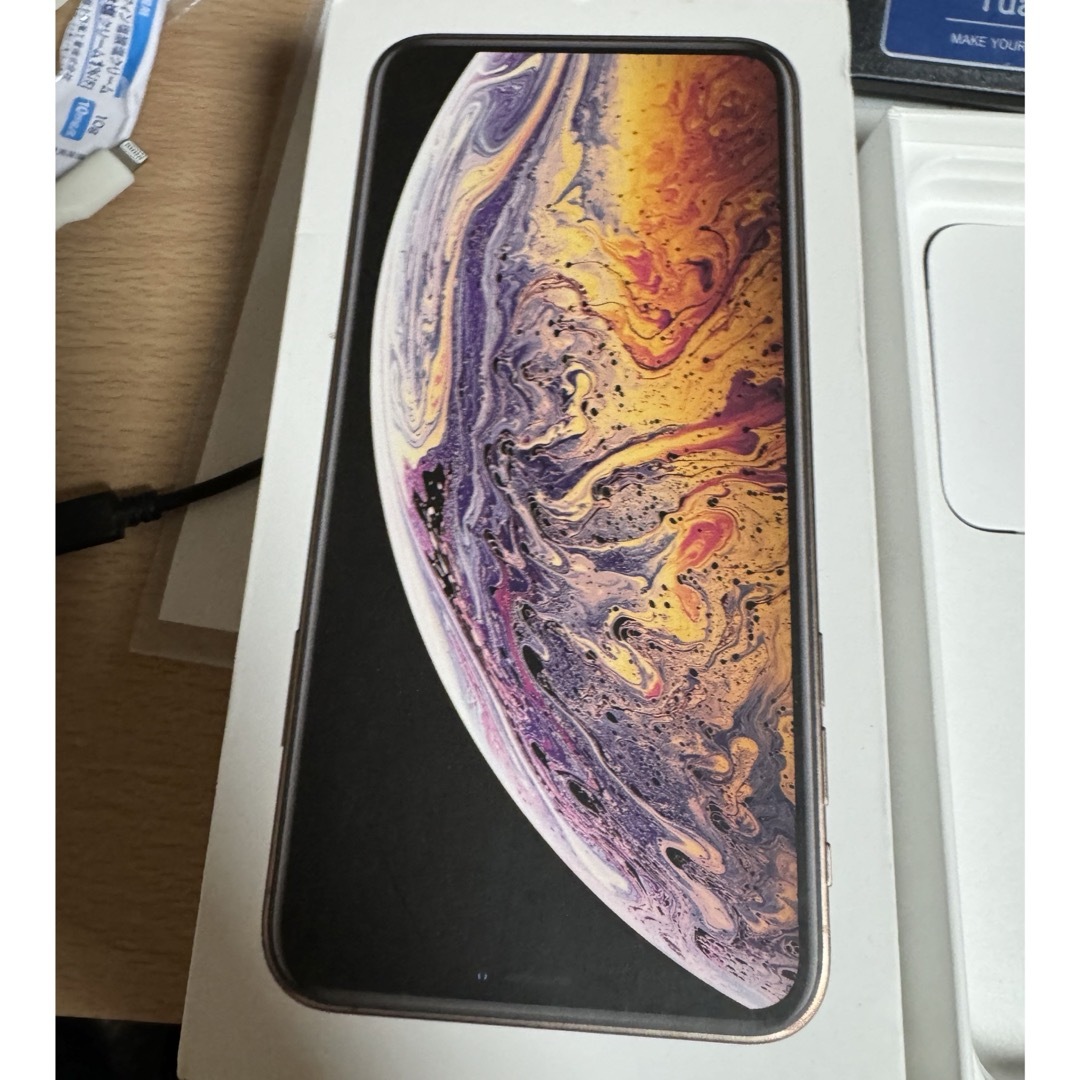 iPhone(アイフォーン)のiphone xsmax 256GB 中古品　バッテリーへたっています スマホ/家電/カメラのスマートフォン/携帯電話(スマートフォン本体)の商品写真