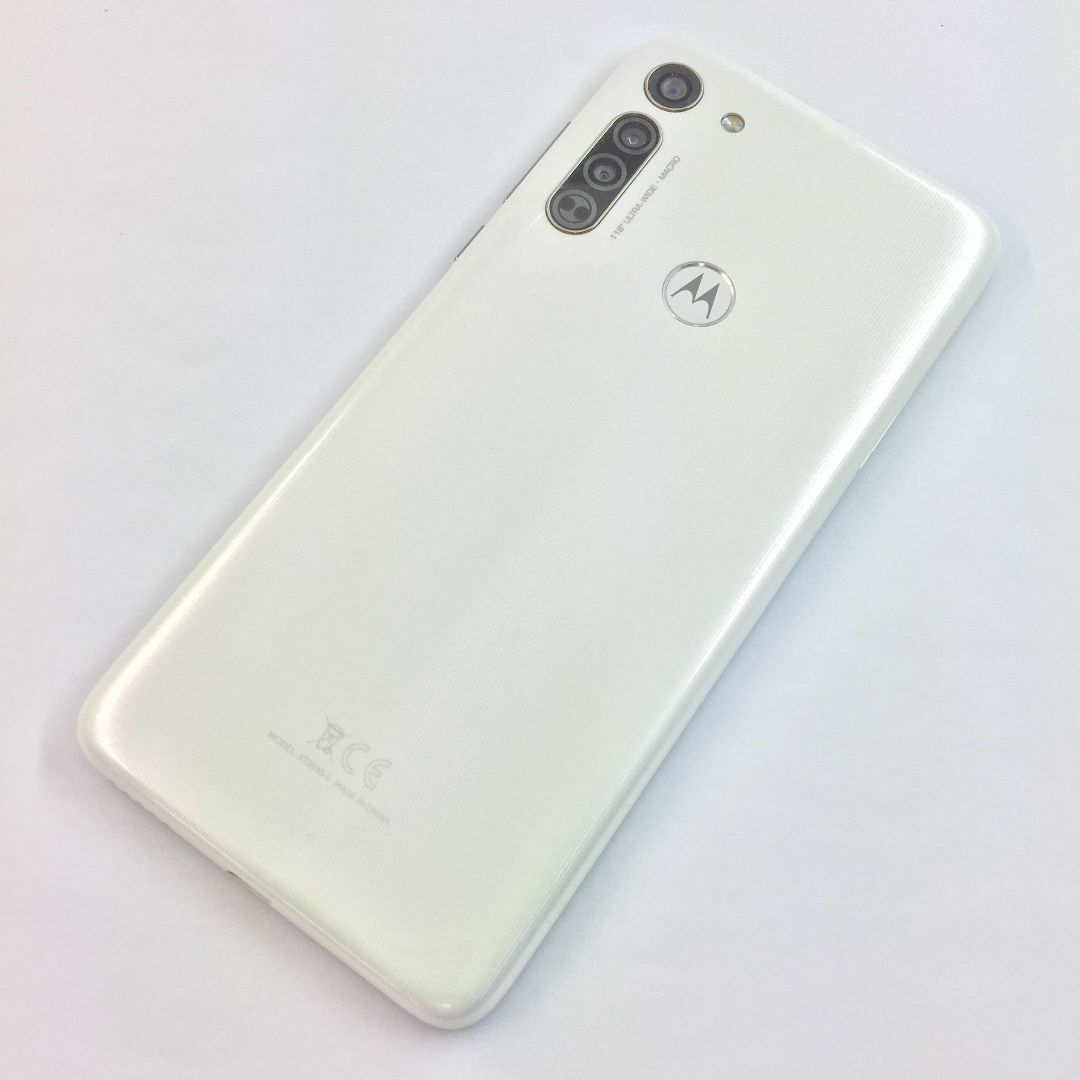 ANDROID(アンドロイド)の【B】moto g8/351632110981011 スマホ/家電/カメラのスマートフォン/携帯電話(スマートフォン本体)の商品写真