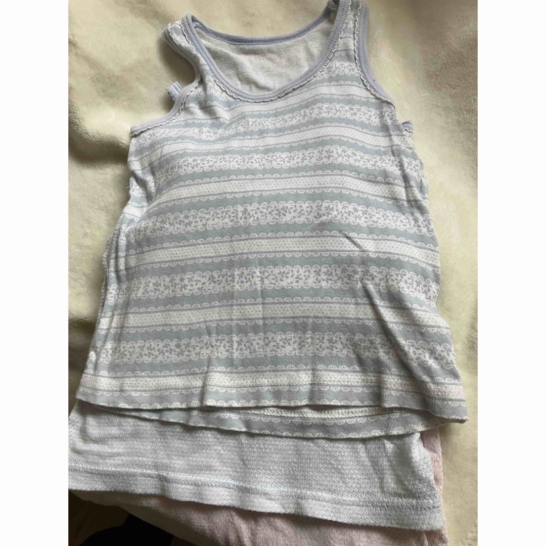 西松屋(ニシマツヤ)の肌着90 三枚セット キッズ/ベビー/マタニティのキッズ服女の子用(90cm~)(下着)の商品写真