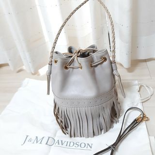 ジェイアンドエムデヴィッドソン(J&M DAVIDSON)のJMデヴィッドソンフリンジバッグ(ショルダーバッグ)