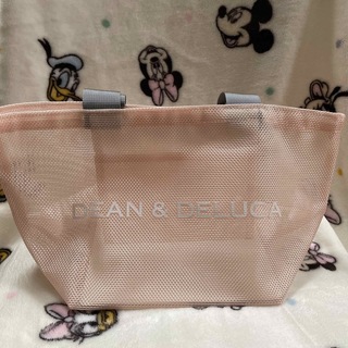 ディーンアンドデルーカ(DEAN & DELUCA)の最終価格✨ 新品✨ディーン&デルーカ　メッシュトートバッグ　ピンク　ライトグレー(トートバッグ)