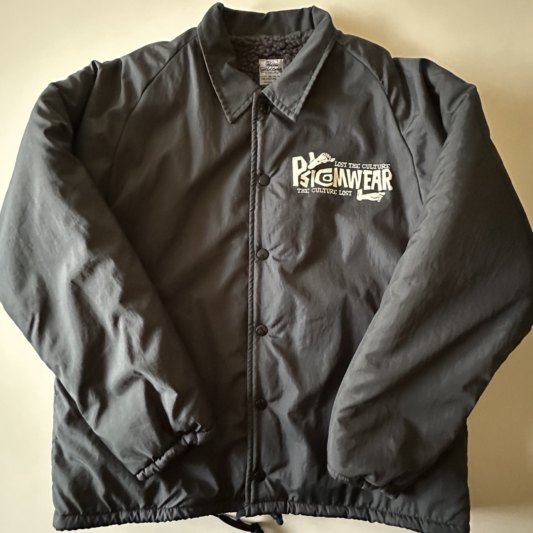 TENDERLOIN(テンダーロイン)のPsicom Barefoot coach jacket メンズのジャケット/アウター(ナイロンジャケット)の商品写真