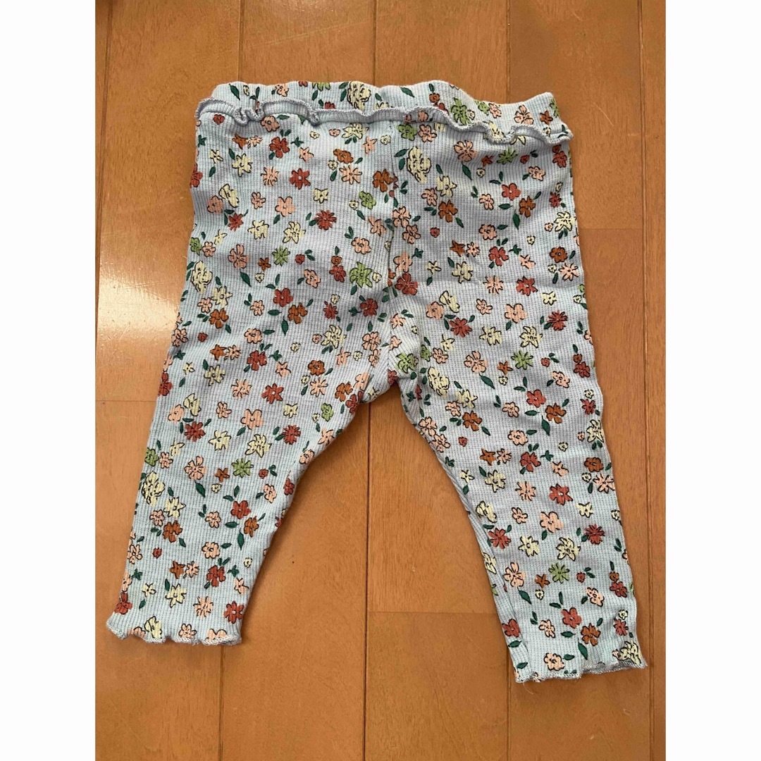 ZARA KIDS(ザラキッズ)のザラキッズ　ベビー　花柄レギンス　74 キッズ/ベビー/マタニティのベビー服(~85cm)(パンツ)の商品写真