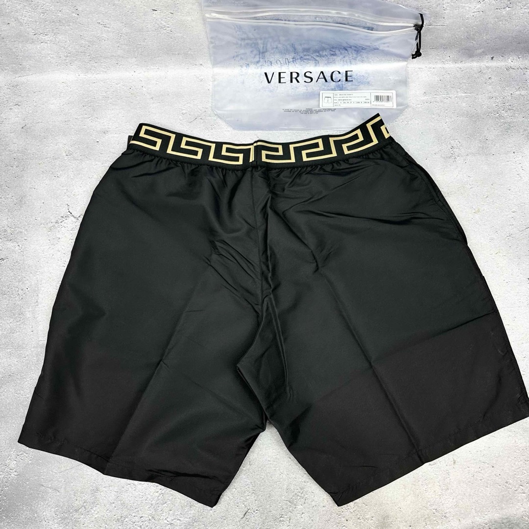 VERSACE(ヴェルサーチ)の新品 Versace スイムハーフパンツ 水着 ヴェルサーチ メンズの水着/浴衣(水着)の商品写真