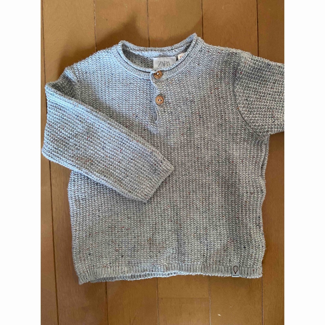 ZARA(ザラ)のZARA ベビー　トップス　80  キッズ/ベビー/マタニティのベビー服(~85cm)(ニット/セーター)の商品写真