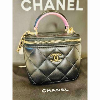 シャネル(CHANEL)の新品未使用  激レア シャネル　スモールバニティ ショルダーバッグ　黒×ピンク(ショルダーバッグ)