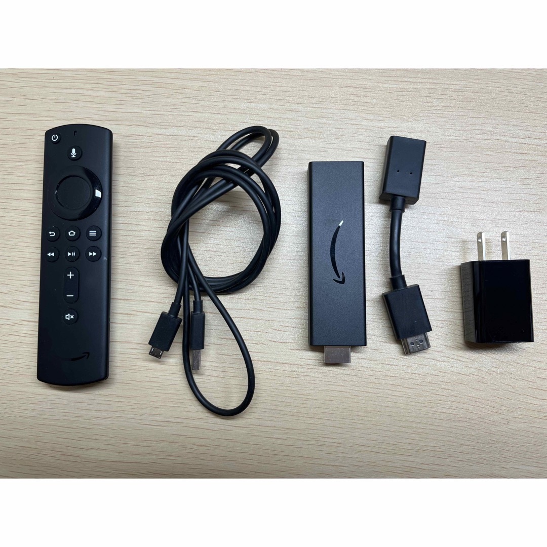 Amazon(アマゾン)のFire TV Stick 4K - Alexa対応音声認識リモコン付属 スマホ/家電/カメラのテレビ/映像機器(その他)の商品写真