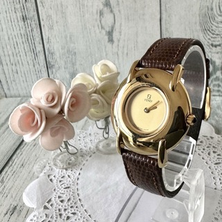 フェンディ メンズ腕時計(アナログ)（ゴールド/金色系）の通販