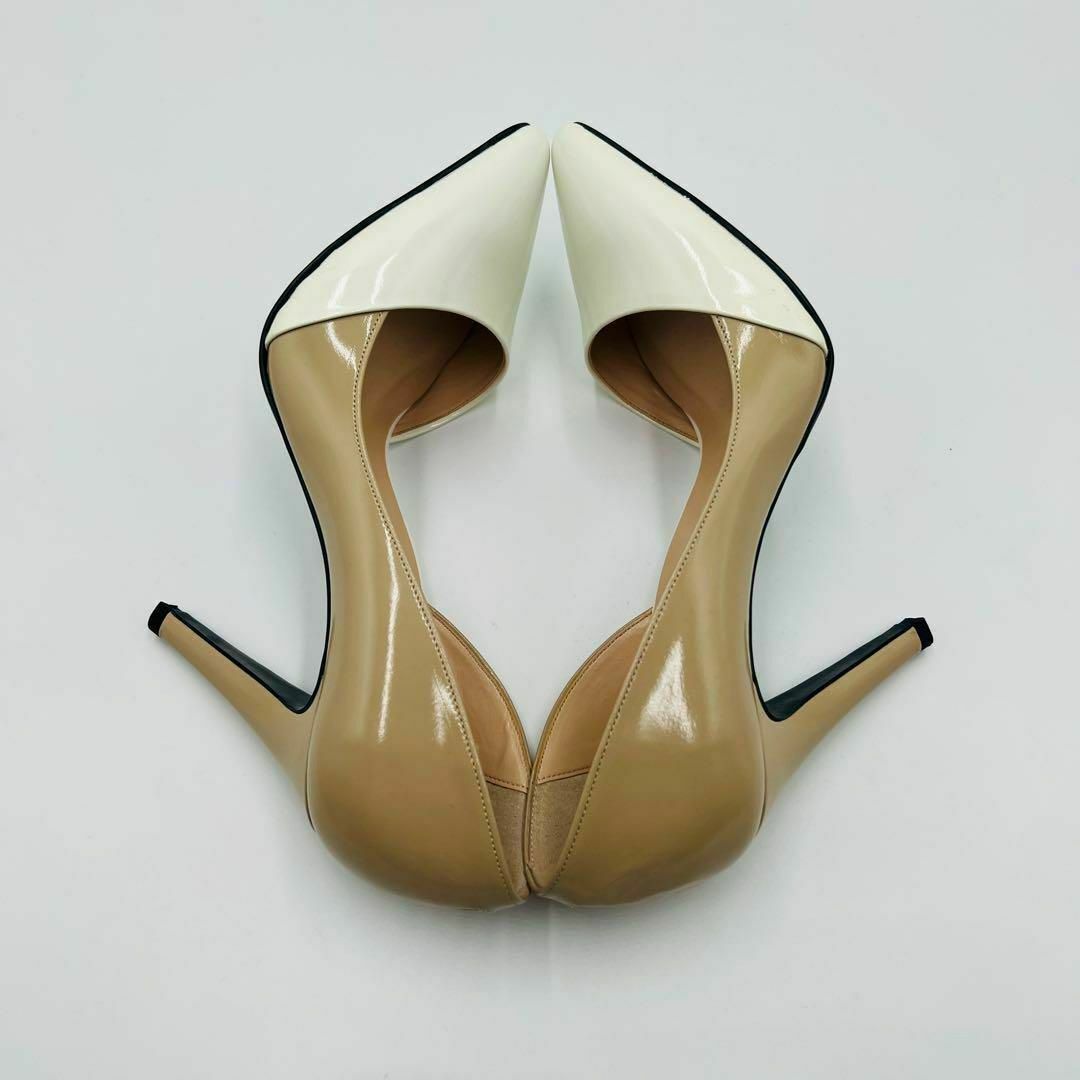 美品 ダイアナ パンプス サイドオープン エナメル 白 ベージュ 22.5cm レディースの靴/シューズ(ハイヒール/パンプス)の商品写真