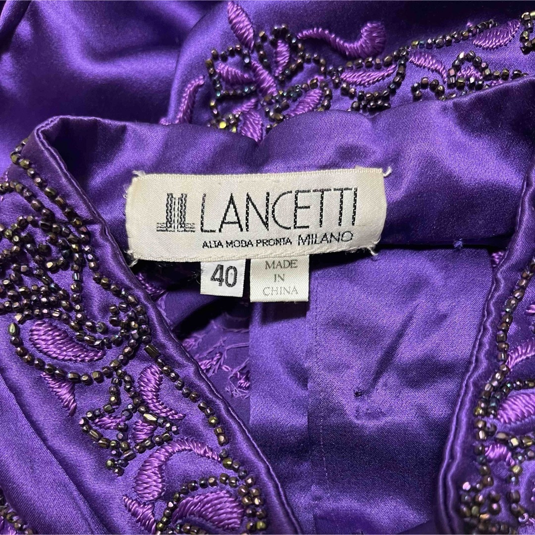 LANCETTI(ランチェッティ)のLANCETTI  パープル　刺繍入り シルク100%  絹　ブラウス レディースのトップス(シャツ/ブラウス(長袖/七分))の商品写真