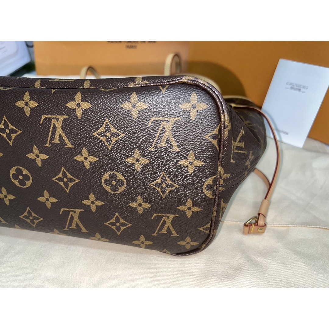 LOUIS VUITTON(ルイヴィトン)のネヴァーフルMM   ルイヴィトン　モノグラム レディースのバッグ(ハンドバッグ)の商品写真