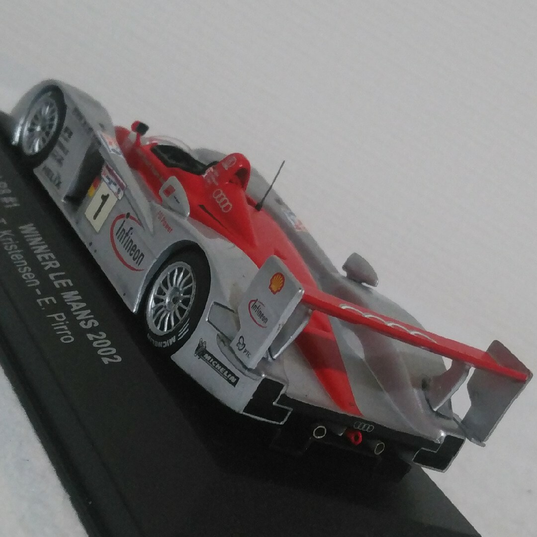 AUDI(アウディ)のAudi R8  1/43スケールモデル(リユース品) エンタメ/ホビーのおもちゃ/ぬいぐるみ(ミニカー)の商品写真