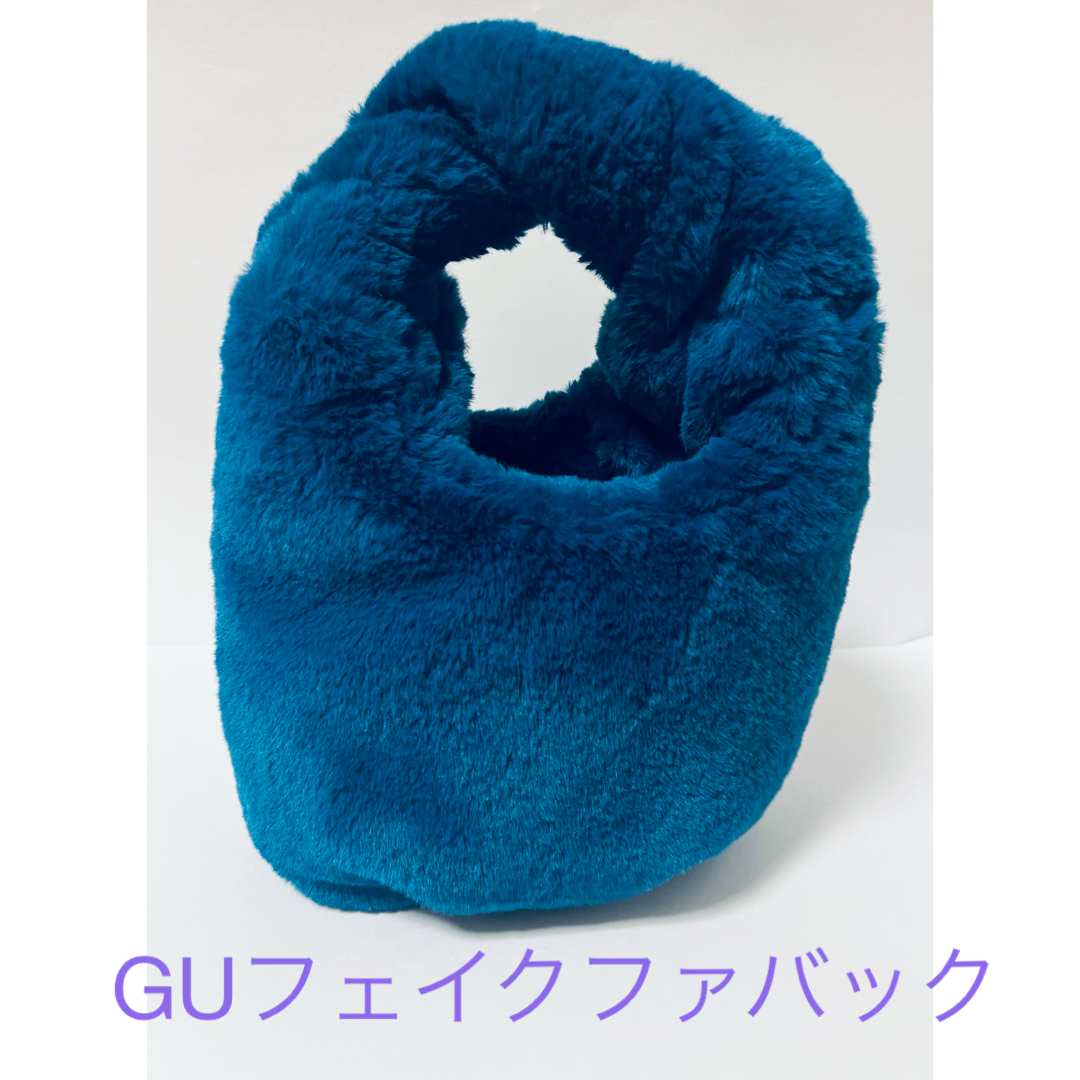 GU(ジーユー)のGUフェイクファーハンドバッグ レディースのバッグ(ハンドバッグ)の商品写真