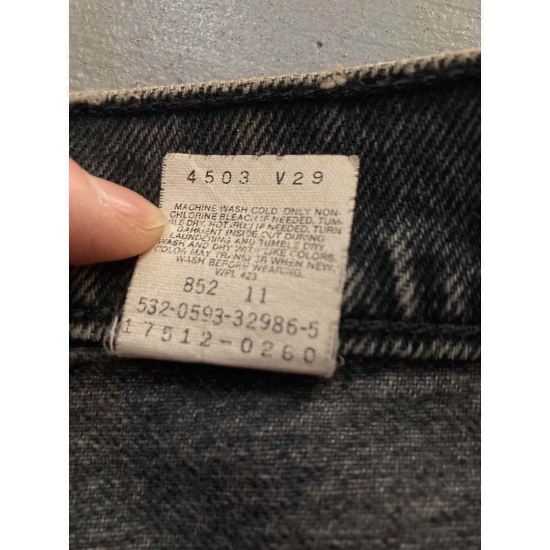 Levi's(リーバイス)の希少小さめサイズ 90s リーバイス USA製ジーンズ W25 先染めブラック レディースのパンツ(デニム/ジーンズ)の商品写真