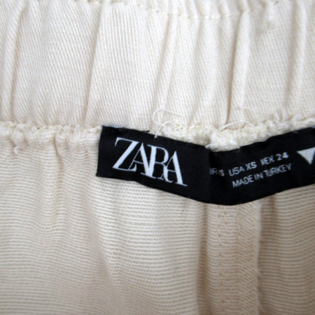 ZARA(ザラ)のザラ ZARA テーパードパンツ アンクル丈 ハイウエスト XS アイボリー レディースのパンツ(その他)の商品写真