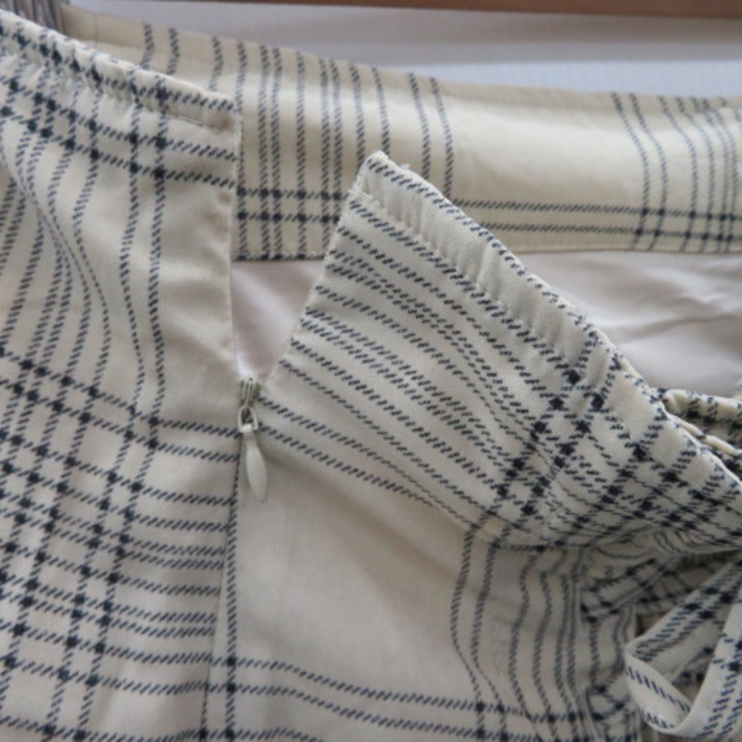 NICE CLAUP(ナイスクラップ)のナイスクラップ マーメイドスカート フレアスカート ロング丈 マキシ丈 レディースのスカート(ロングスカート)の商品写真