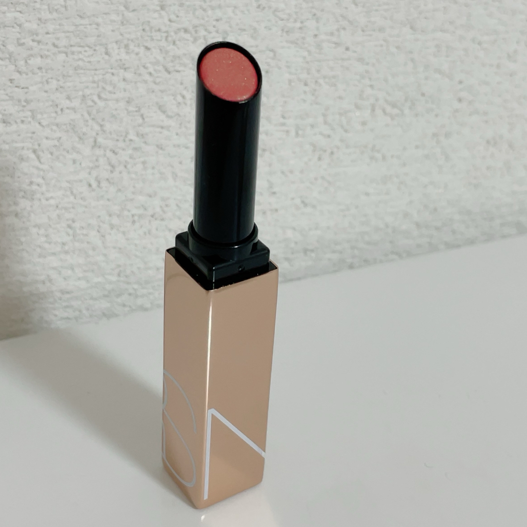 NARS(ナーズ)のNARS アフターグローセンシュアルシャインリップスティック 777　 コスメ/美容のベースメイク/化粧品(口紅)の商品写真