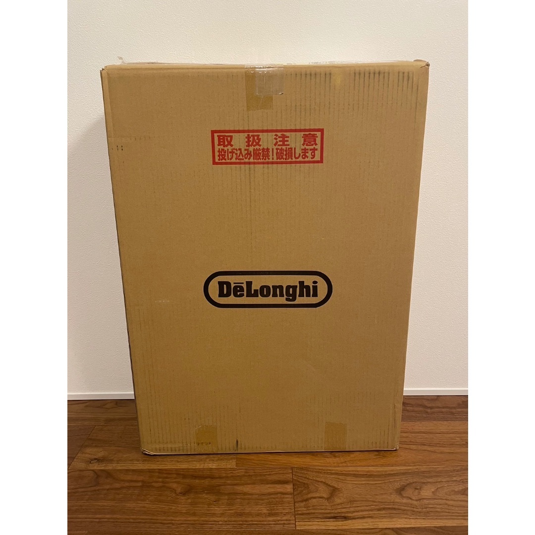 DeLonghi(デロンギ)の【美品】DeLonghi マルチダイナミックヒーター MDHU09-BK スマホ/家電/カメラの冷暖房/空調(オイルヒーター)の商品写真