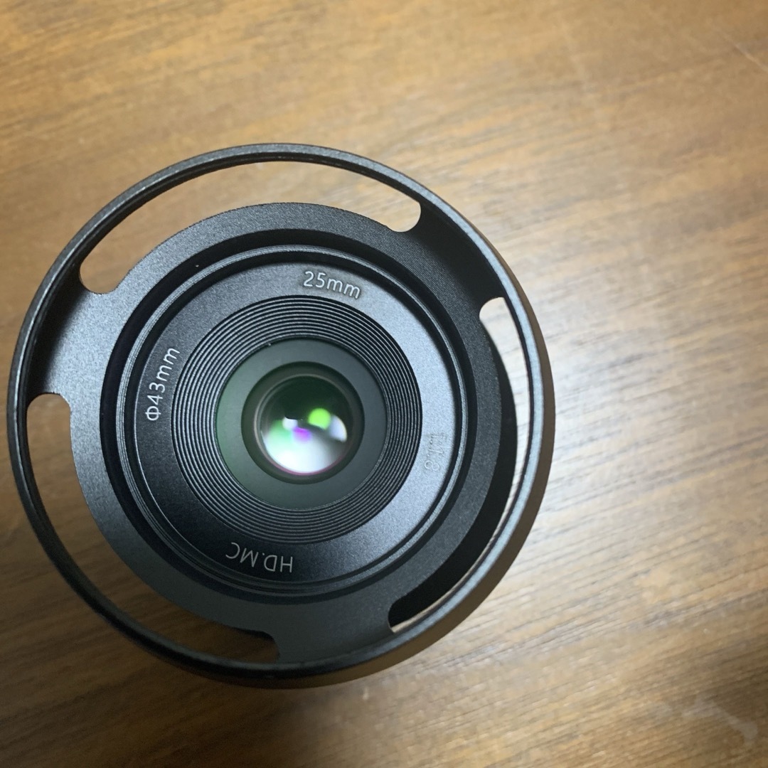 Nikon(ニコン)のPERGEAR Zマウント 25mm f1.8 スマホ/家電/カメラのカメラ(レンズ(単焦点))の商品写真