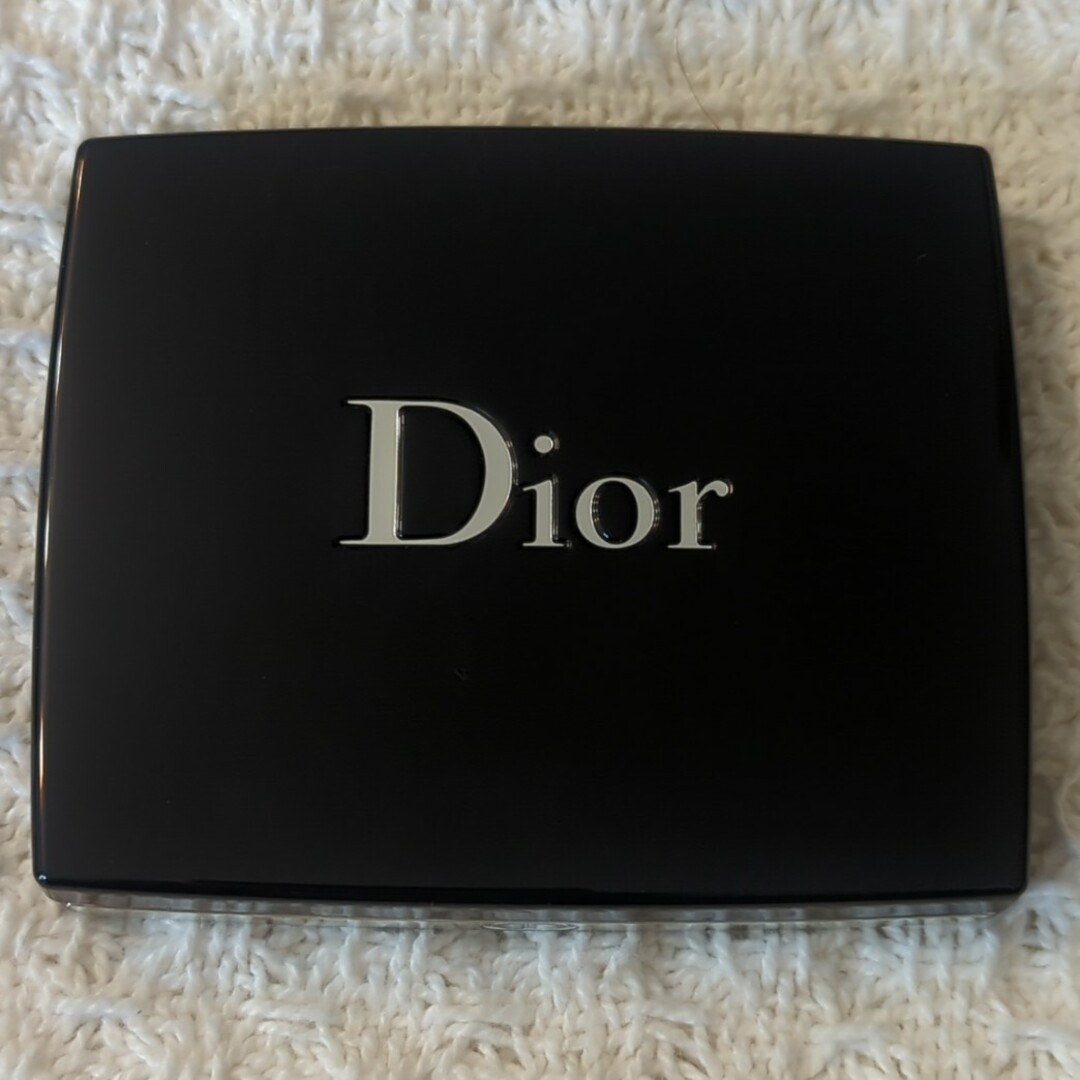 Christian Dior(クリスチャンディオール)のDiorディオールスキンルージュブラッシュ537 GRAND BAL SATIN コスメ/美容のベースメイク/化粧品(チーク)の商品写真