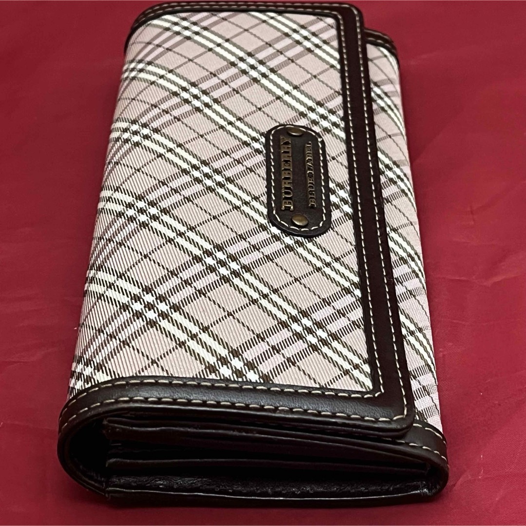 Burberry チェック柄 二つ折り長財布 超美品 Burberry チェック柄 二つ折り長財布 超美品