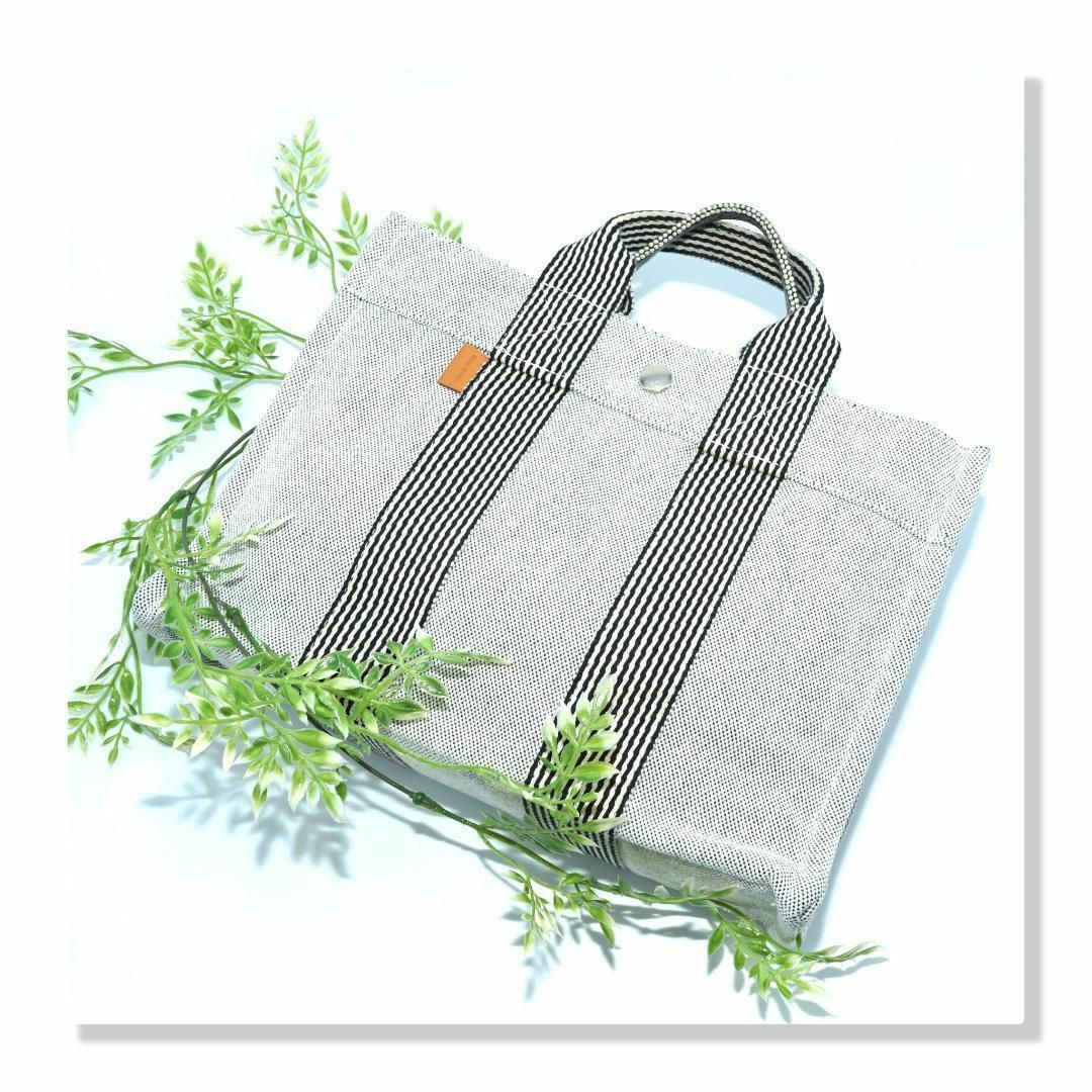 Hermes(エルメス)の【美品】Hermès エルメス　ニューフールトゥ PM　トートバッグ　グレー レディースのバッグ(トートバッグ)の商品写真