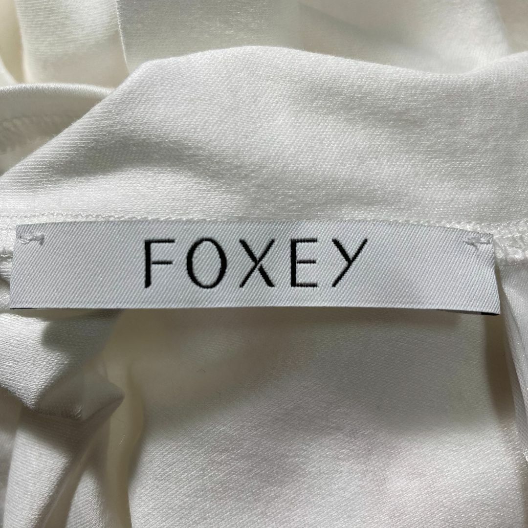 FOXEY - FOXEY BOUTIQUE T-ShirtContrail.RサイズS匿名配送の通販 by ...