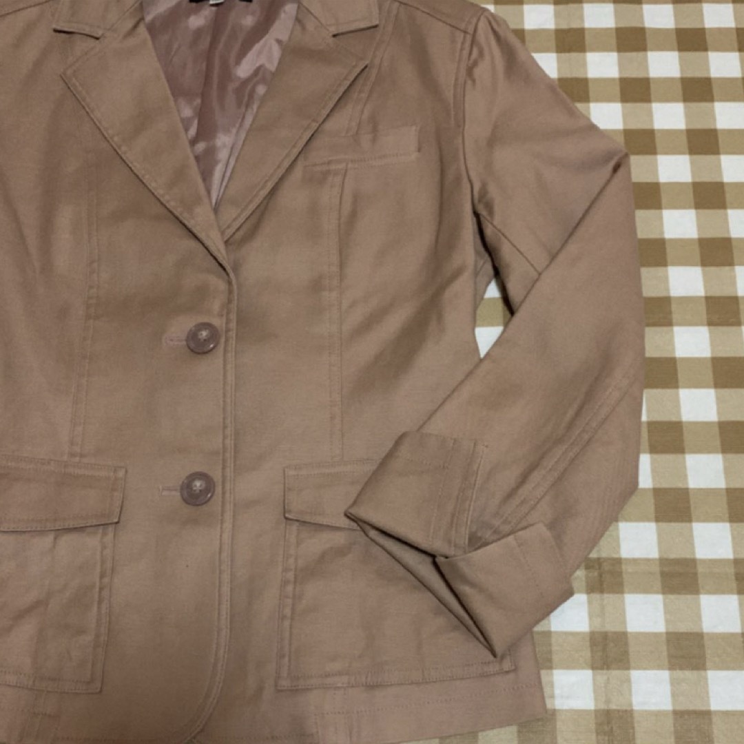 キャピロンルーツ 自宅で洗える テーラードジャケット レディースアウター レディースのジャケット/アウター(テーラードジャケット)の商品写真