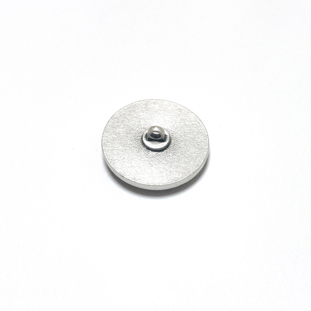CHANEL(シャネル)の750シャネル ボタン　1個 ハンドメイドの素材/材料(各種パーツ)の商品写真