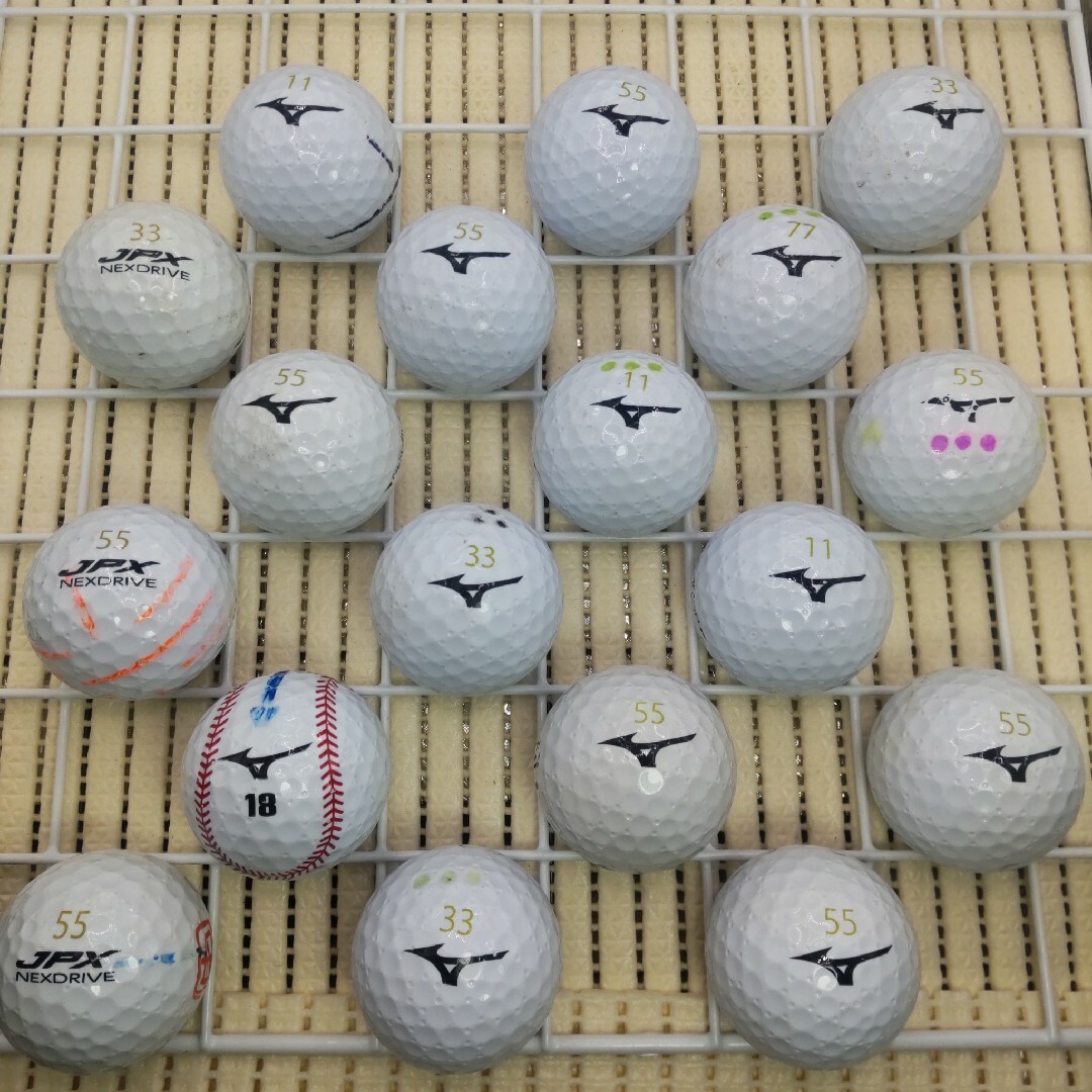 MIZUNO(ミズノ)のMIZUNO NEXDRIVE(18球A〜AB)ロストボール スポーツ/アウトドアのゴルフ(その他)の商品写真