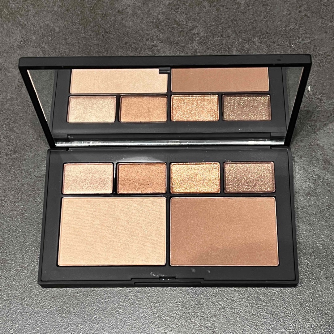 NARS(ナーズ)のNARS ATOMIC BLONDE アイ&チークパレット コスメ/美容のベースメイク/化粧品(アイシャドウ)の商品写真