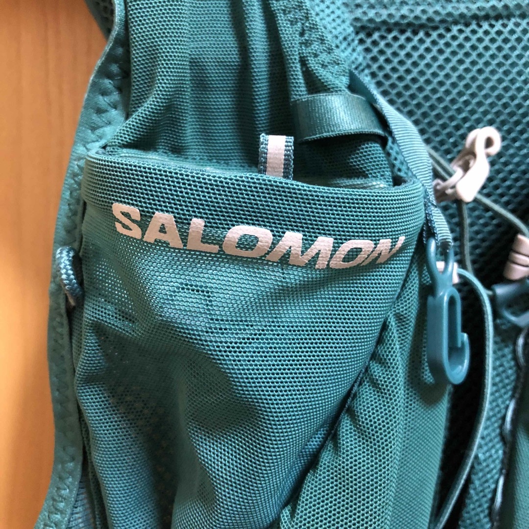 SALOMON(サロモン)のSALOMON ADV SKIN 5L グリーン スポーツ/アウトドアのランニング(その他)の商品写真