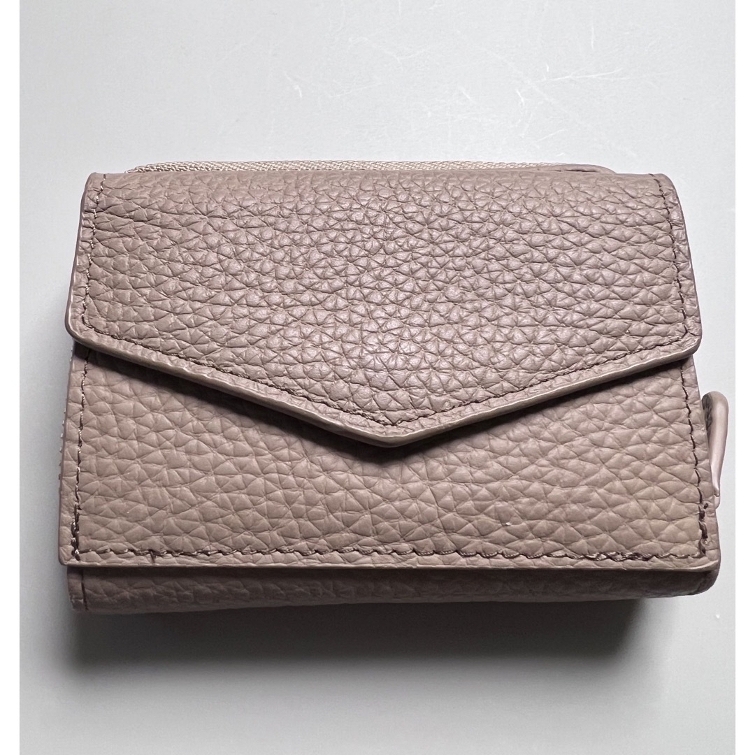 シュトレンテ　ミニ財布　小銭入れ付きカードケース　グレージュ レディースのファッション小物(財布)の商品写真
