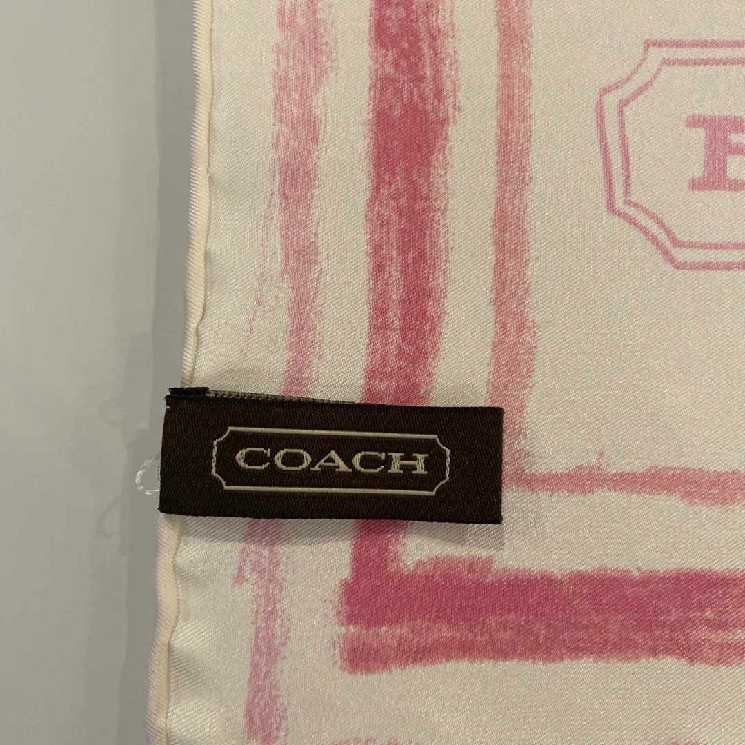 COACH - 【未使用品】COACH シグネチャー LOVEスカーフ シルク COACH - 【未使用品】COACH シグネチャー LOVEスカーフ シルク