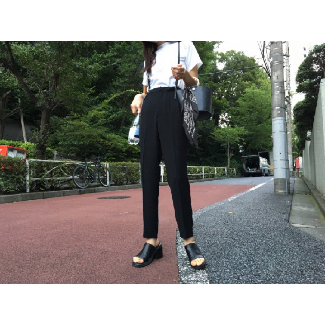 moussy(マウジー)の【MOUSSY】未使用　EASY TROUSER パンツ レディースのパンツ(カジュアルパンツ)の商品写真