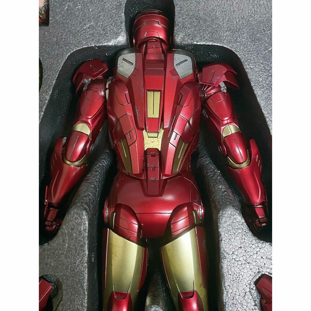 ホットトイズ アベンジャーズ アイアンマン マーク7 ダイキャスト エンタメ/ホビーのフィギュア(アメコミ)の商品写真