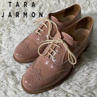 美品 イタリア製 TARA JARMON 革靴 パテントレザー ローファー 38(ローファー/革靴)