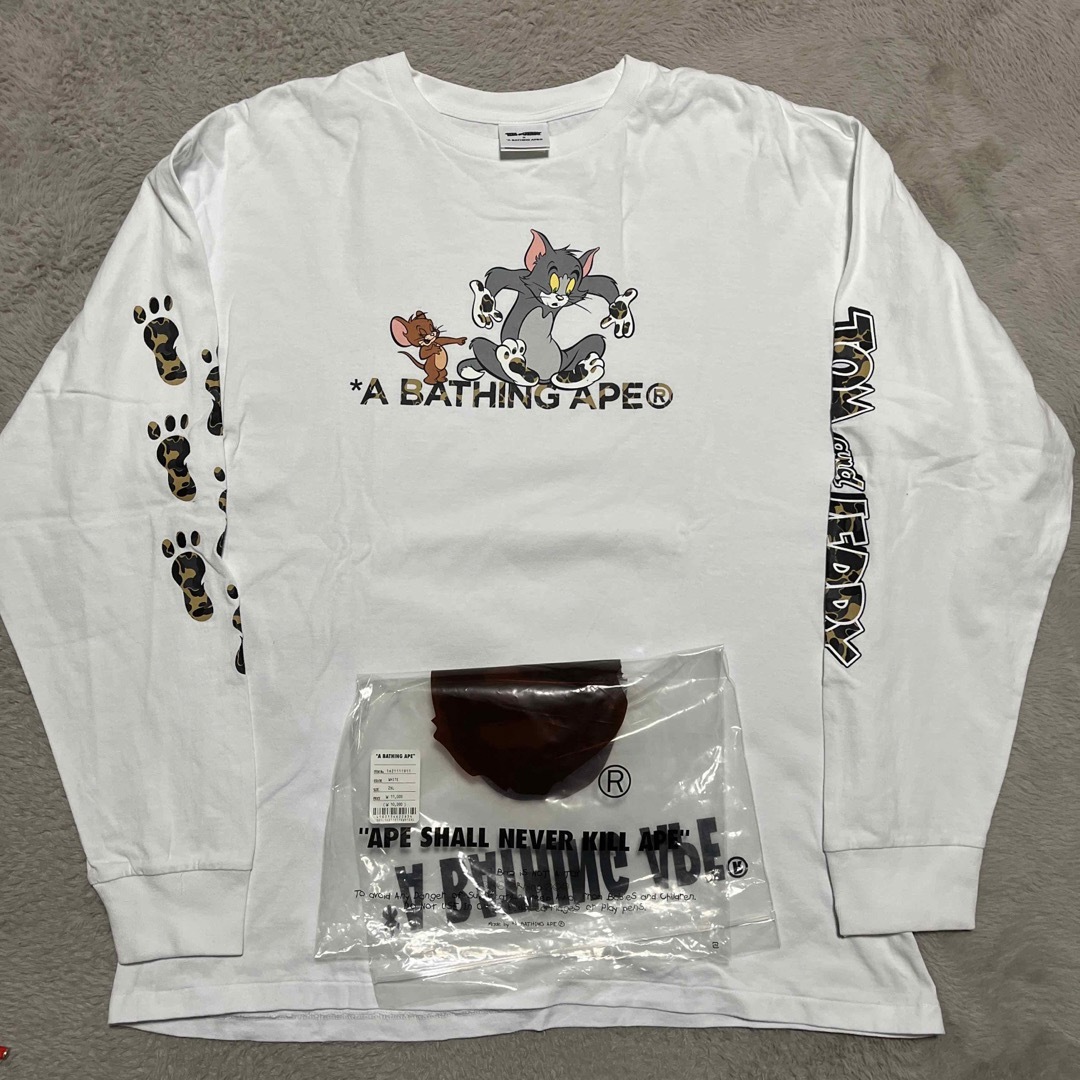 アベイシングエイプ KAWS ロングTシャツ