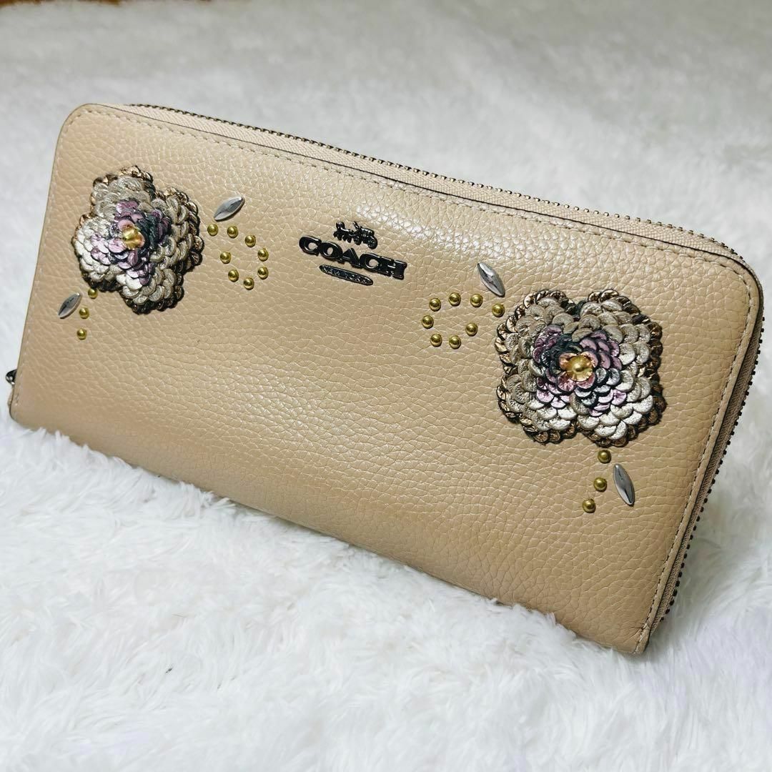 ☆新品☆COACH コーチ 長財布  花柄 スタッズ(ピンク)