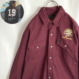 ヴィンテージ(VINTAGE)のレトロ古着 厚手 長袖シャツ 鷹 ショットガン アニマル柄 刺繍 赤紫色 XL(シャツ)