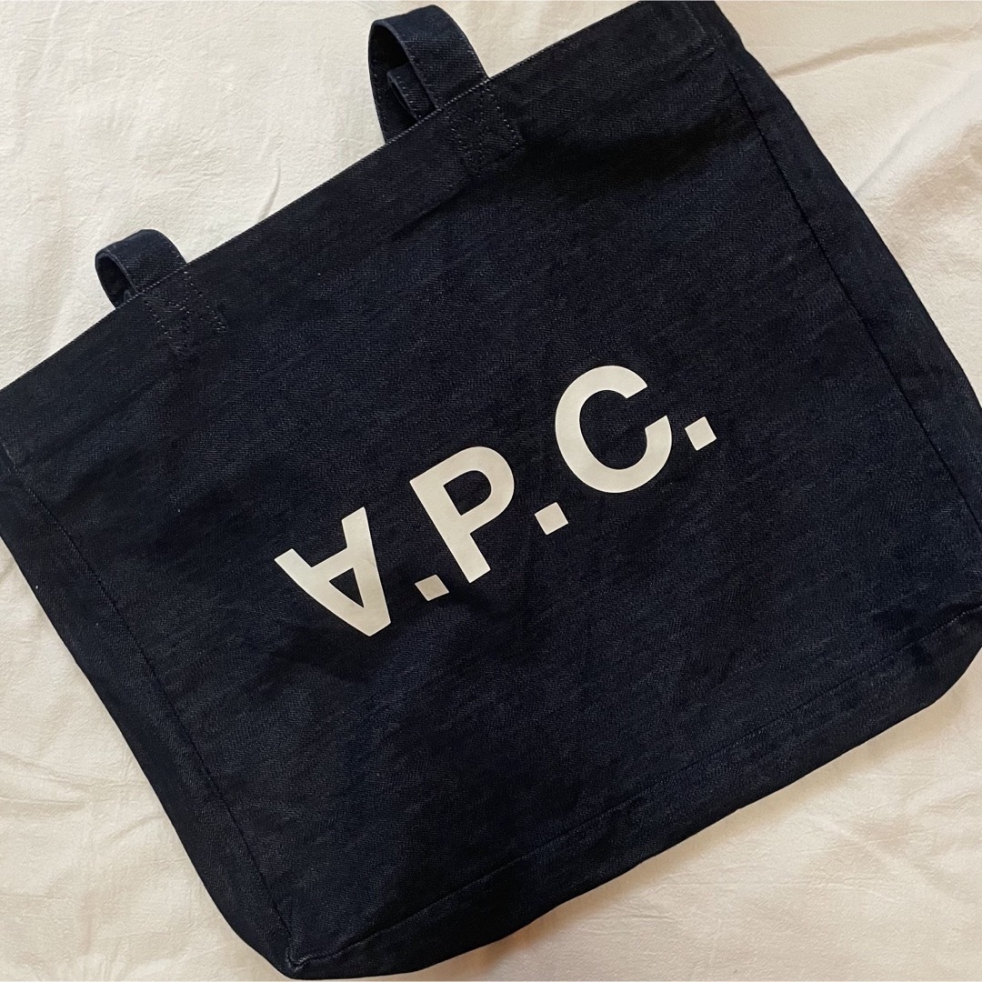 A.P.C(アーペーセー)の[APC]トートバッグ CABAS VPC L HIVER 87 レディースのバッグ(トートバッグ)の商品写真